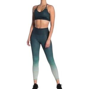 Hunter Green AR-33 Leggings - Size X-Large
